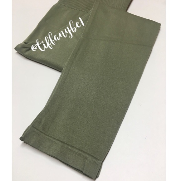 Buttery Soft Tummy Control High Waist Leggings - Picture 6 of 14